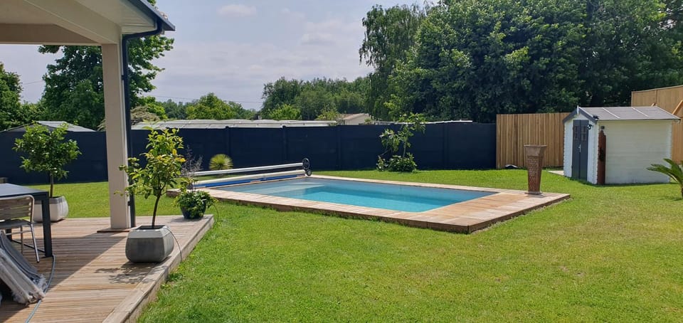 Garden, Swimming pool