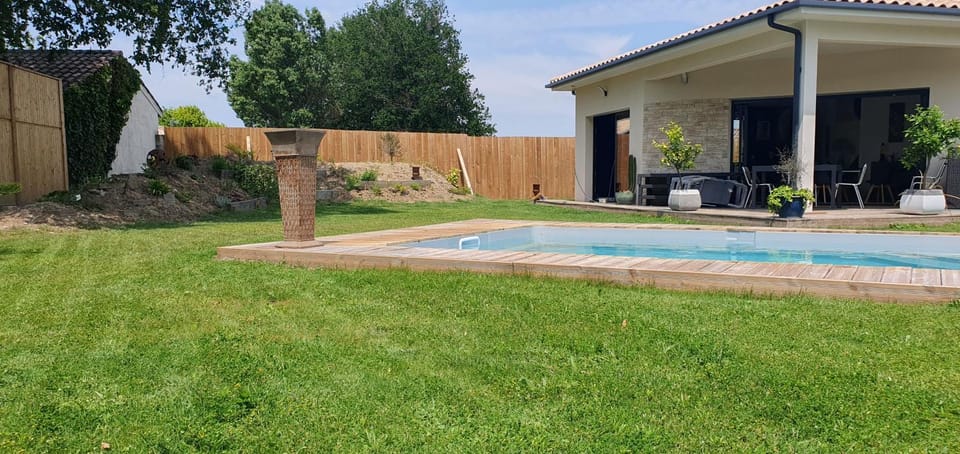 Garden, Swimming pool