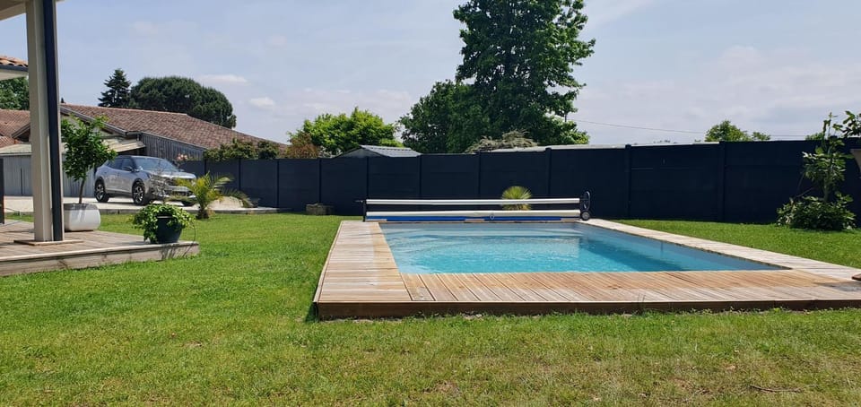 Garden, Swimming pool