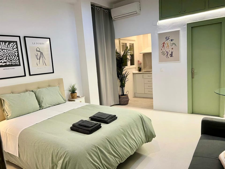 Photo of the whole room