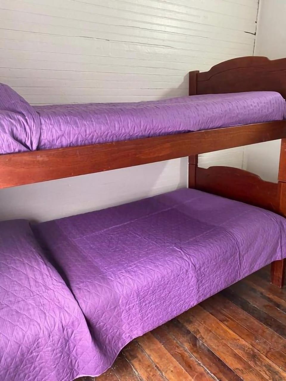 Bedroom, bunk bed