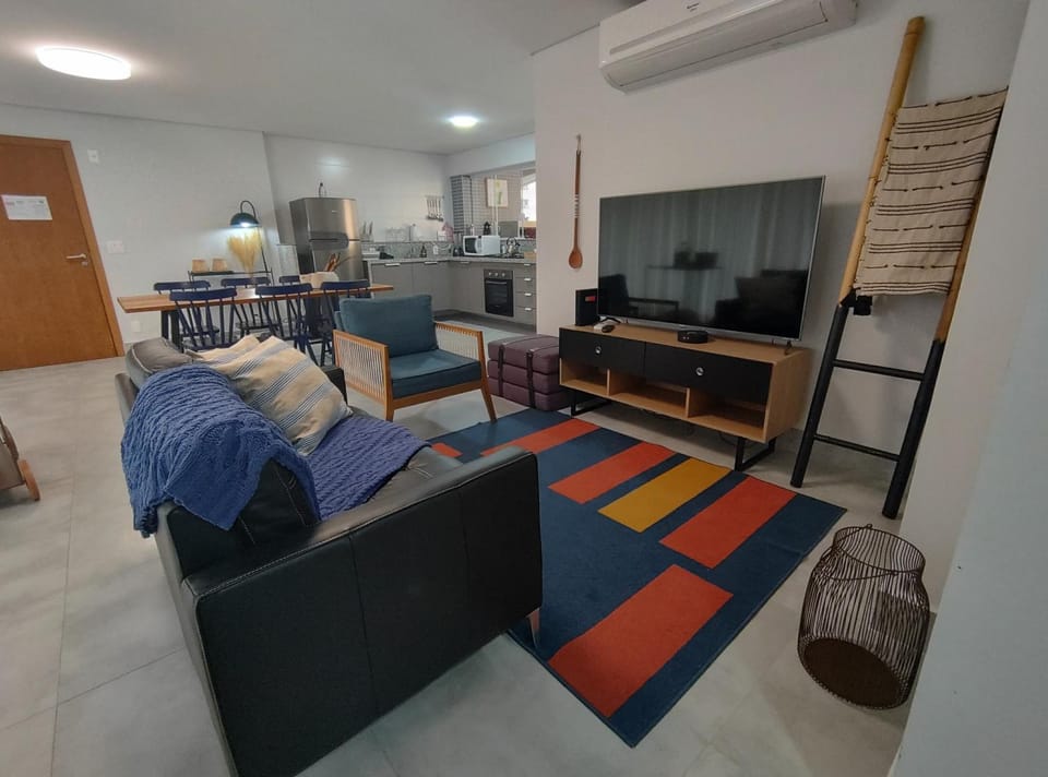 Communal lounge/ TV room, Living room, Seating area, Dining area, Communal kitchen