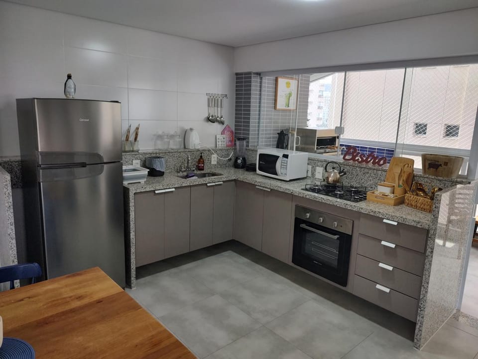 Kitchen or kitchenette, minibar, oven, pet friendly, stove