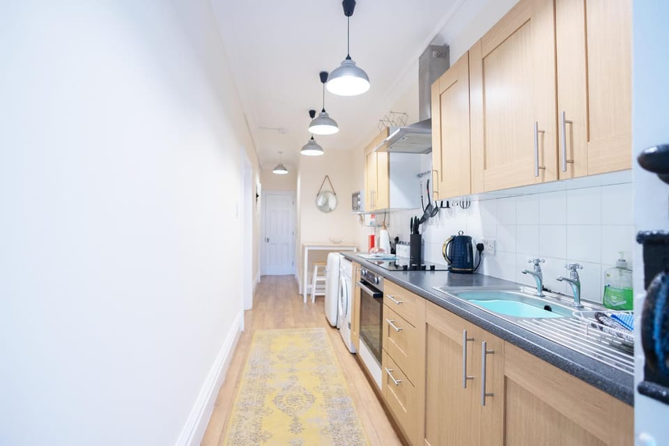 Kitchen or kitchenette, oven, stove