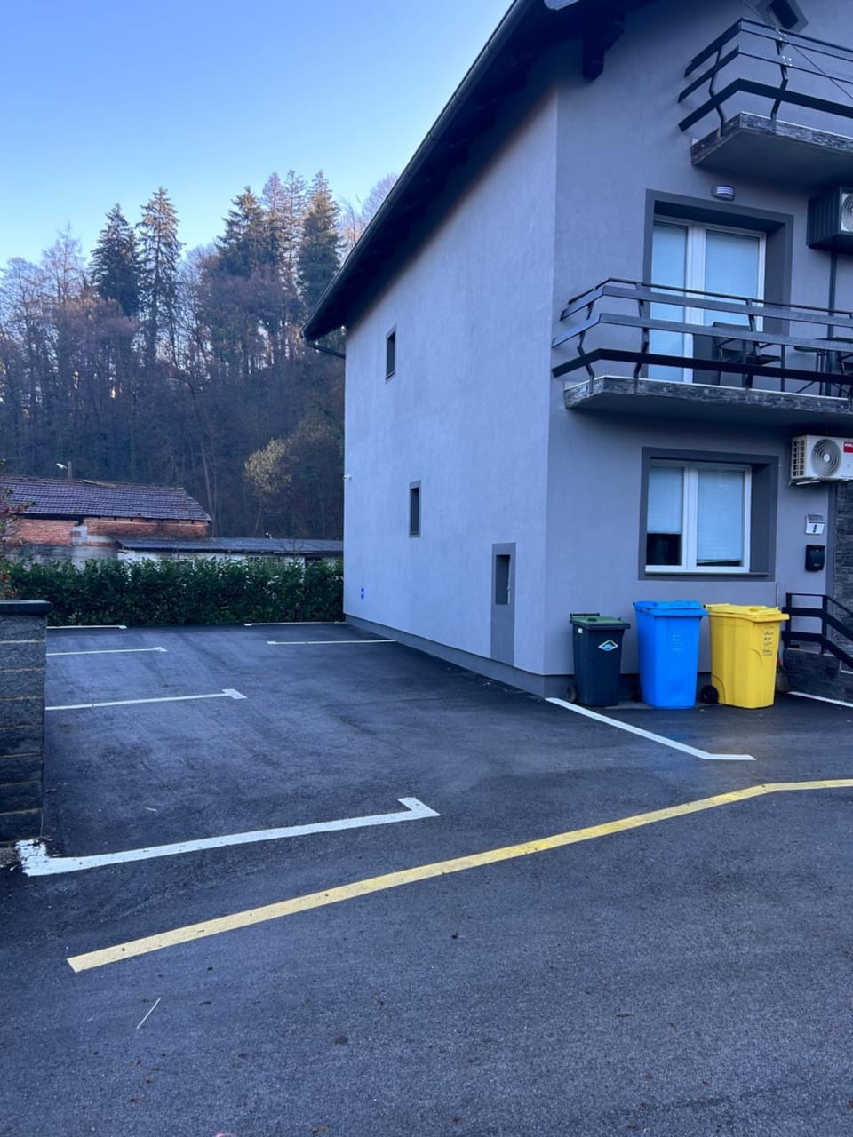 Property building, Parking
