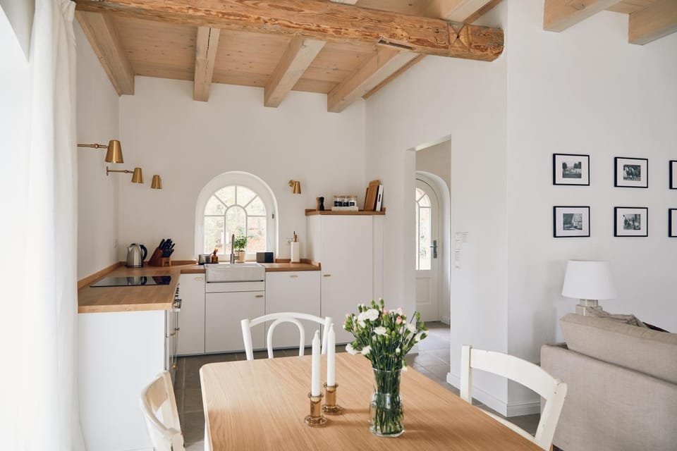 Kitchen or kitchenette, kitchen