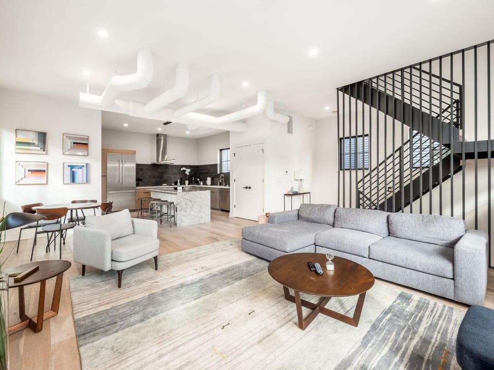Kitchen or kitchenette, Living room, Seating area