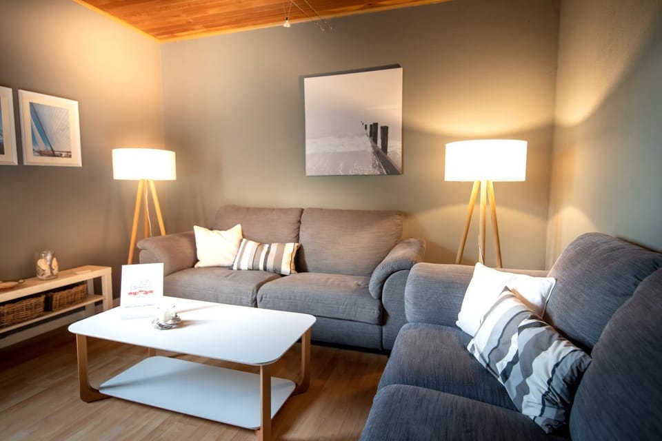 Liebevoll hinterm Deich - Ferienwohnungen Apartment in Nordfriesland