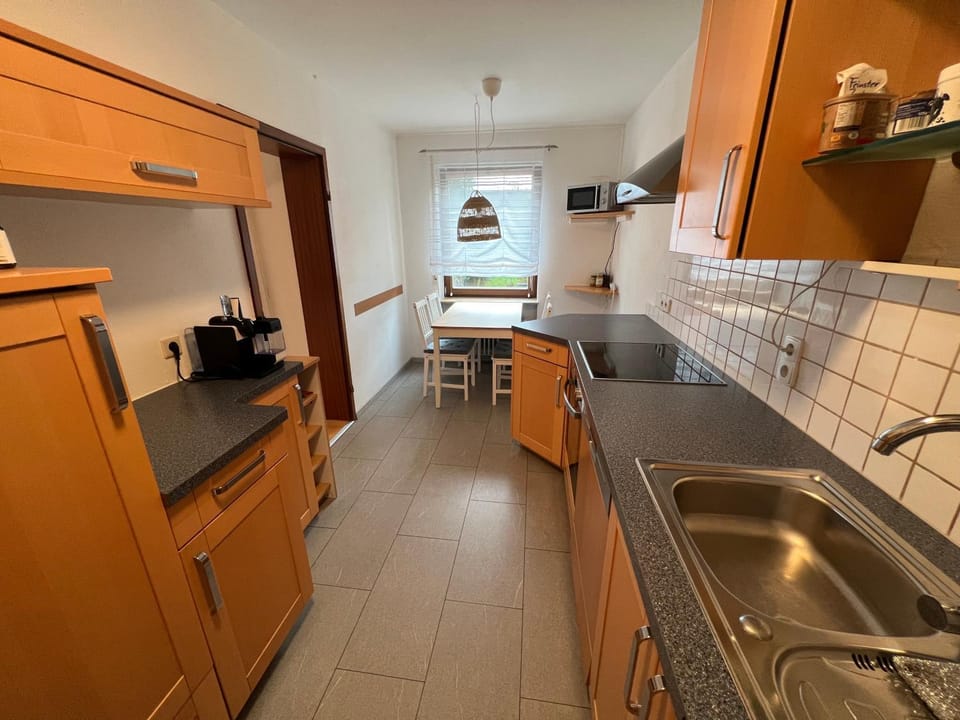 Kitchen or kitchenette, Dining area, dishwasher, minibar, pet friendly, stove