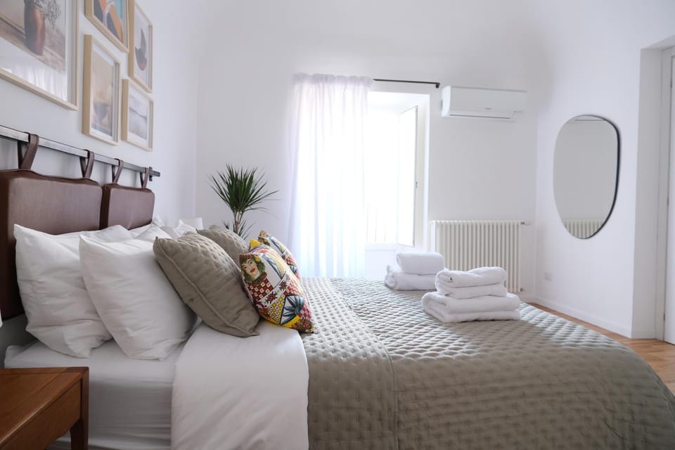 Bed, Photo of the whole room, Bedroom, towels, wardrobe