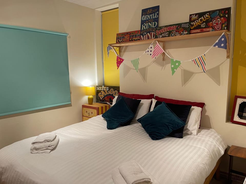 Bed, Bedroom