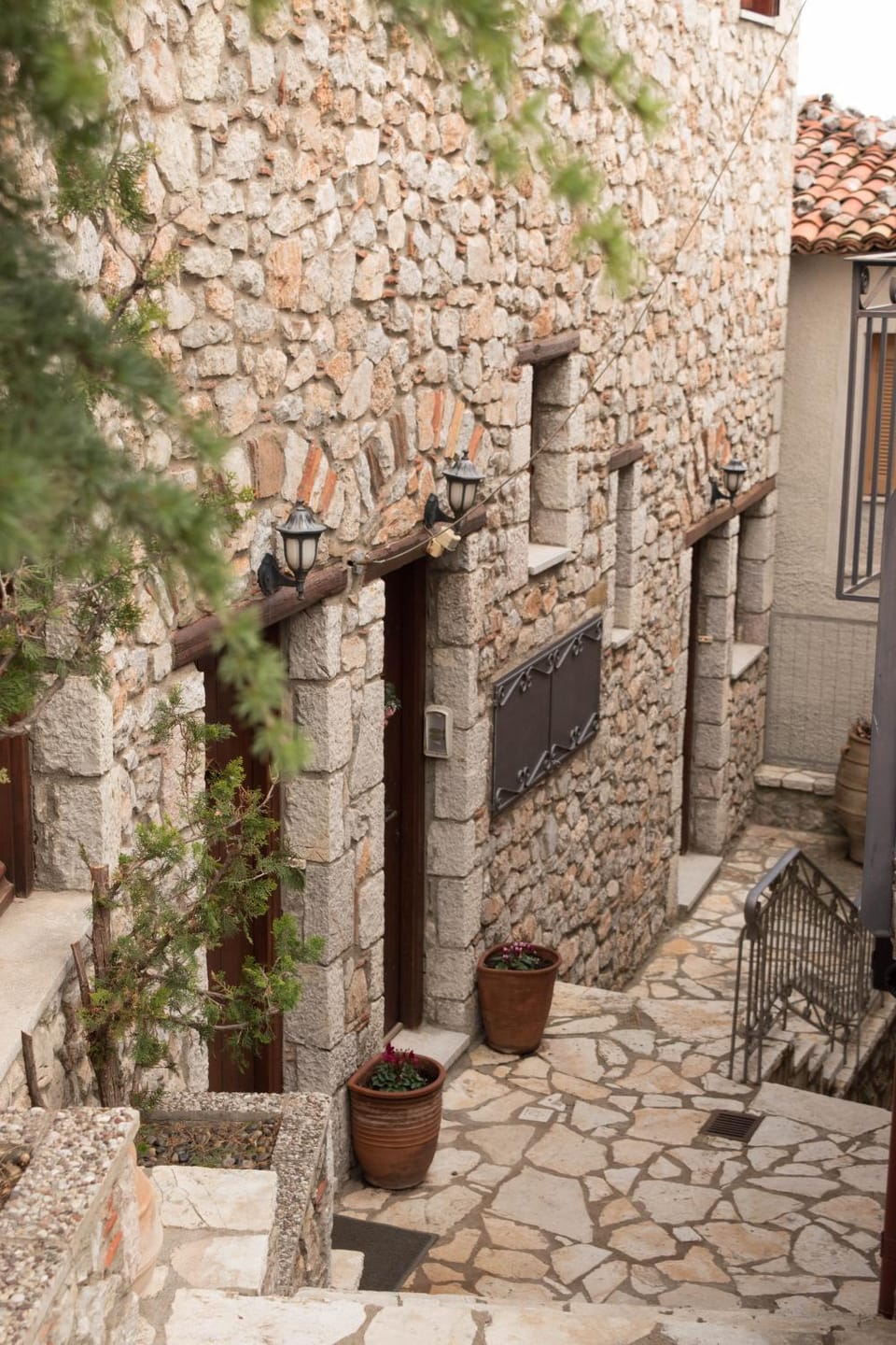 Facade/entrance