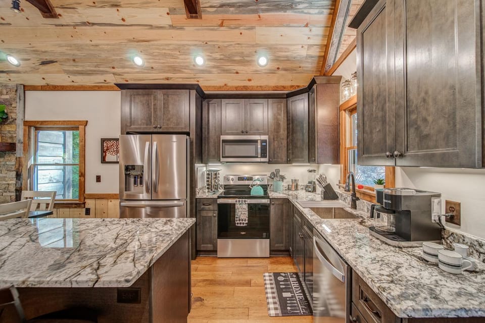 Kitchen or kitchenette, dishwasher, minibar, pet friendly, stove