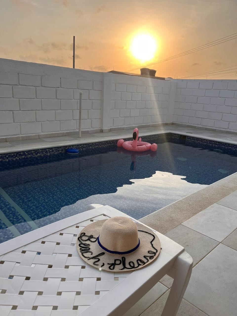 Swimming pool, Sunrise, sunbed