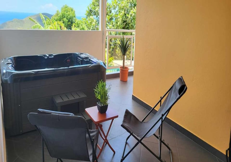 Patio, Day, Natural landscape, View (from property/room), Balcony/Terrace