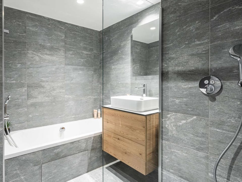 Joli duplex 8 pers, skis aux pieds, parking couvert, Courchevel Village - FR-1-631-108 Apartment in Saint-Bon-Tarentaise