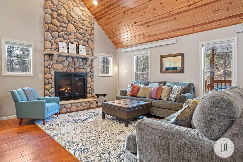 Living room, Seating area, flat iron