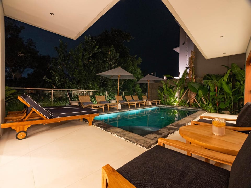 Pool view, Swimming pool