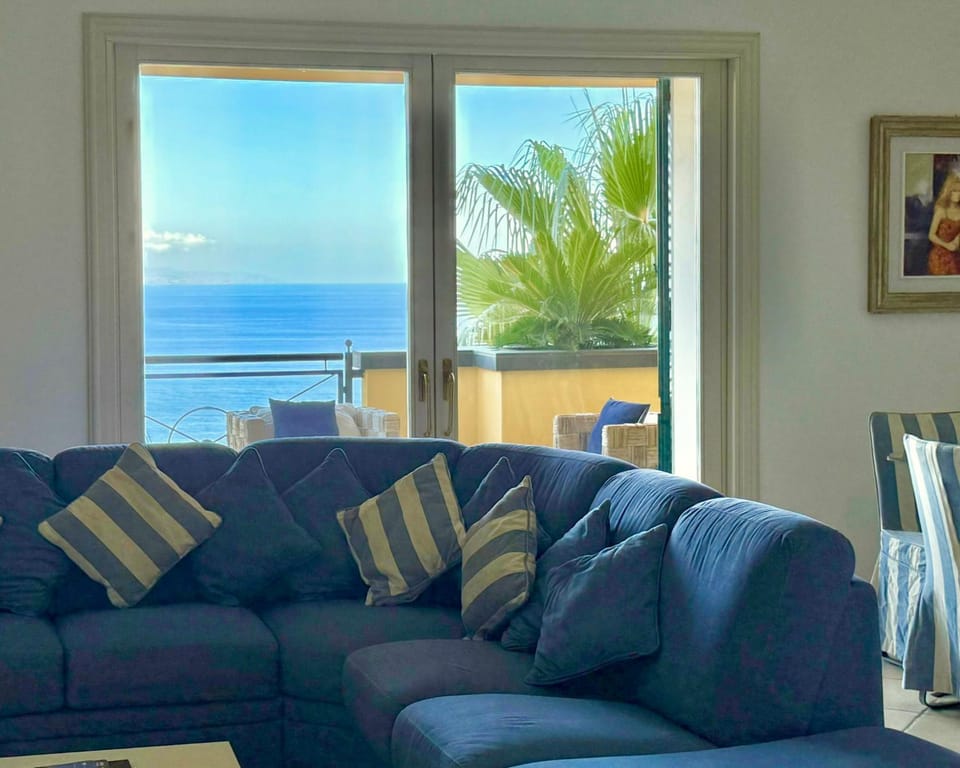 Living room, Seating area, Sea view