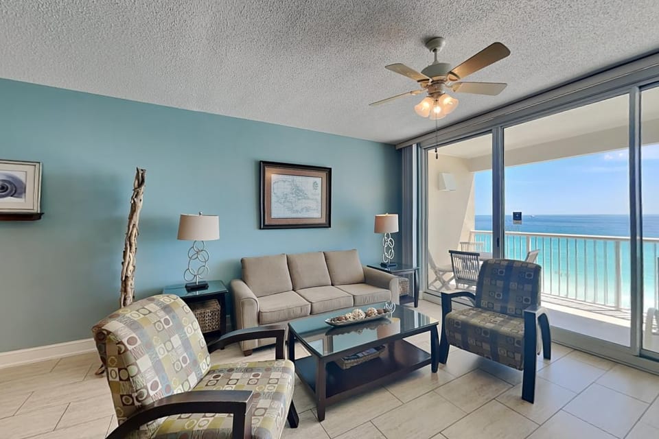 Balcony/Terrace, Living room, Seating area, Sea view, furniture