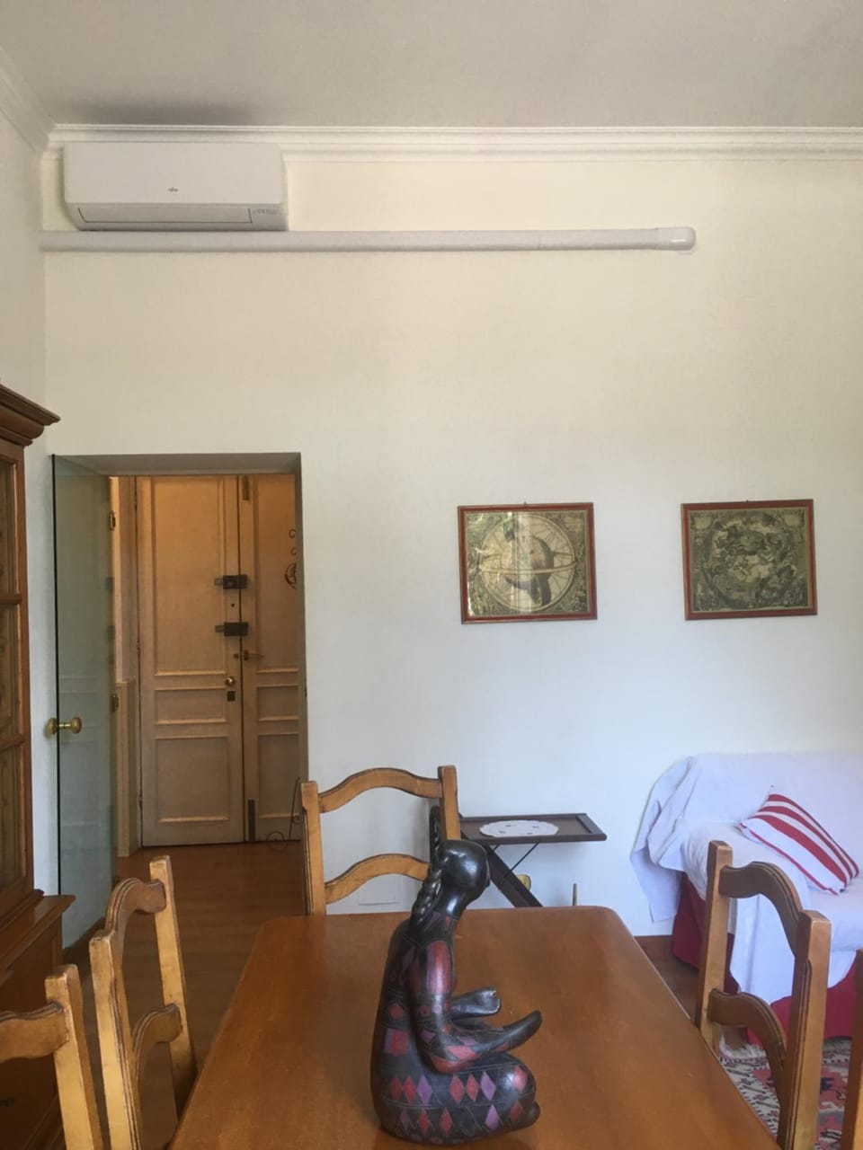 Living room, air conditioner