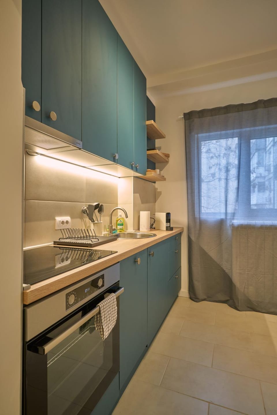 Coffee/tea facilities, pet friendly, stove