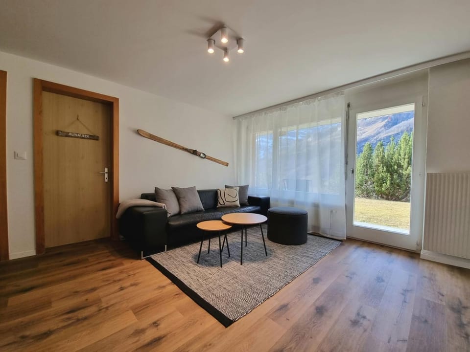 Tarbey 39 Toplage an der Bergbahn Moderne Ferienwohnung mit grosser Panoramaterrasse Apartment in Canton of Valais