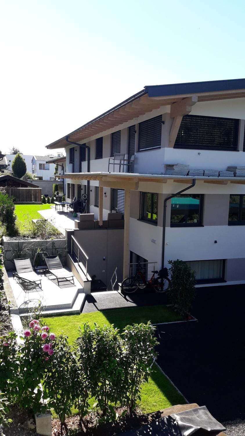 Property building, Day