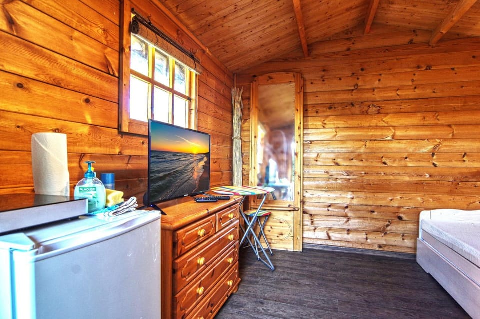 Ostseebad-Zinnowitz-Knuffeliges-Ferienzimmer-im-Holzhaus Bed and Breakfast in Zinnowitz