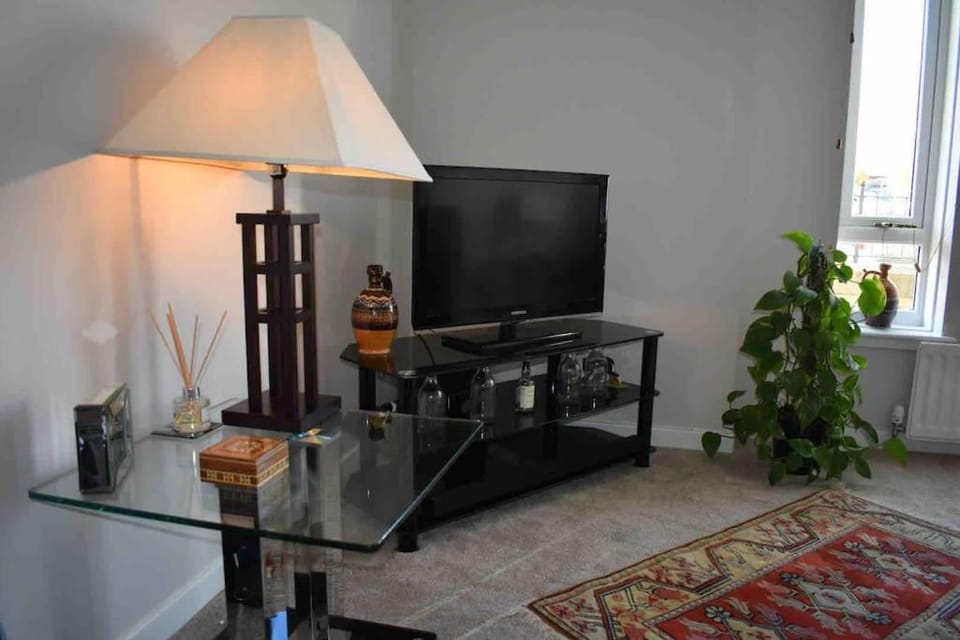 Immaculate cosy flat next to Holyrood Park! Apartment in Edinburgh