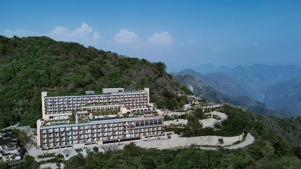 Facade/entrance, Natural landscape