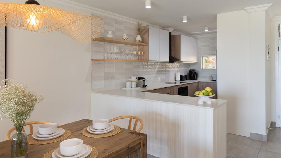 Coastal Luxe - Ocean View Apartment Apartment in Dolphin Coast