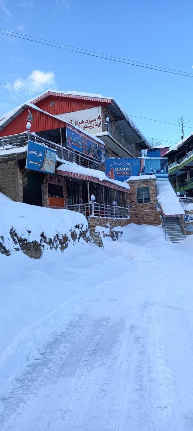4 Season Hotel and suites Malam Jabba Hotel in Pakistan