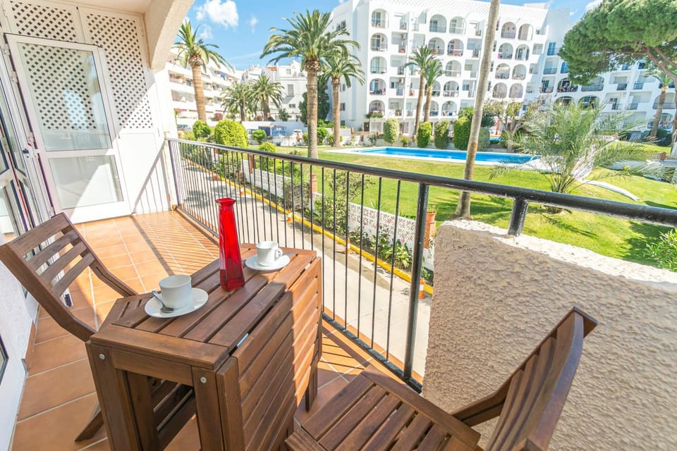 Balcony/Terrace, Garden view, Pool view
