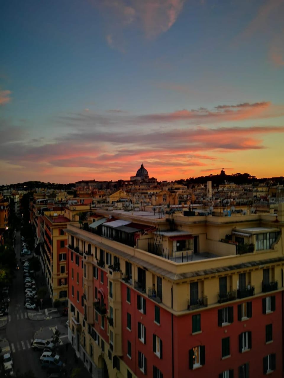 Vatican Sky view Spa Apartment by RHR House in Rome