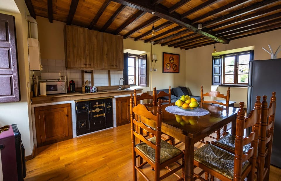 Casa Ezequiel House in Asturias
