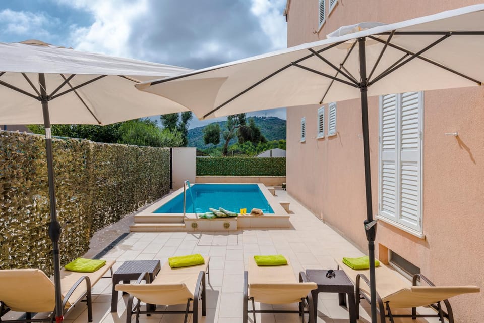 Holiday Home Iva House in Dubrovnik-Neretva County