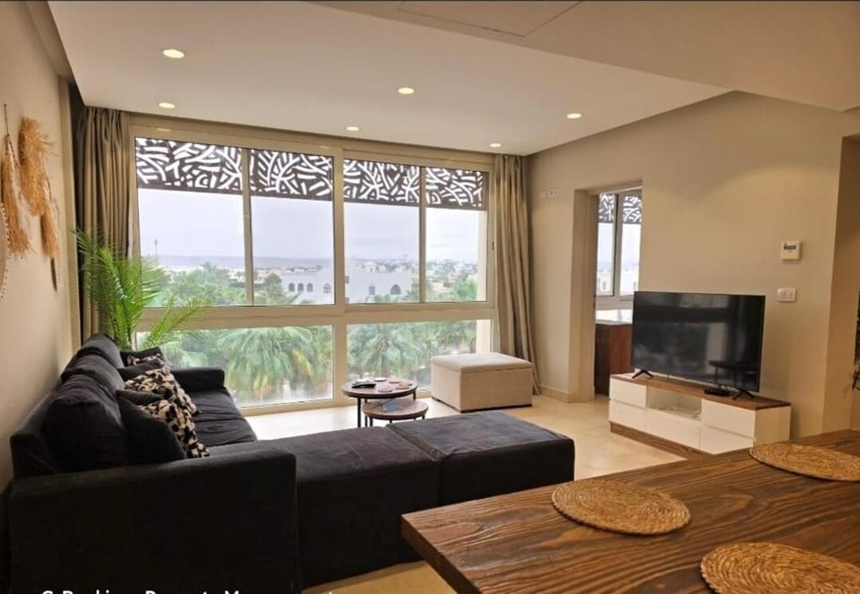 Mangroovy - 1BR Ravishing Lake and Mountain View Apartment in Hurghada