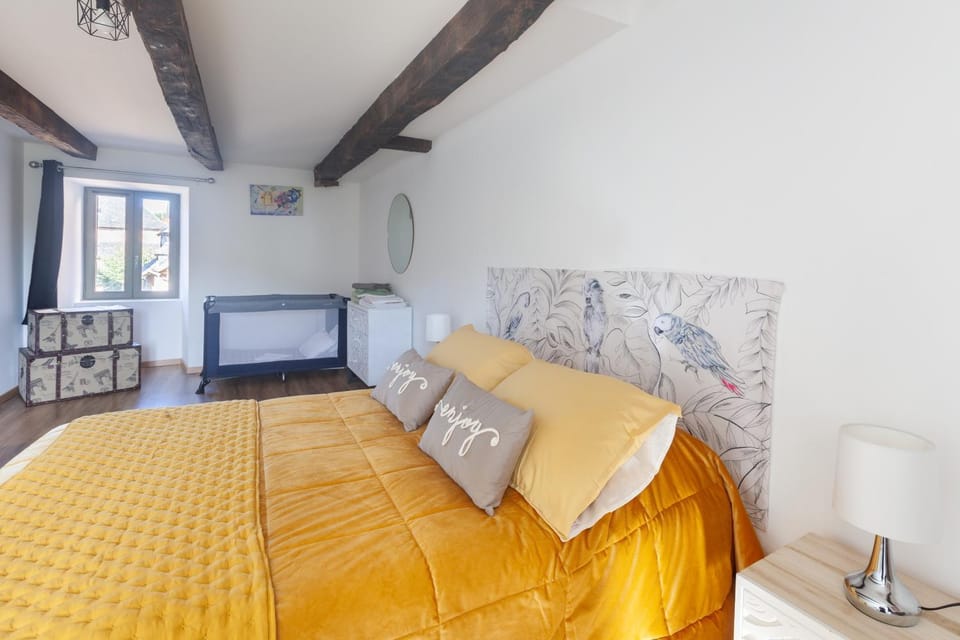 Bed, Bedroom