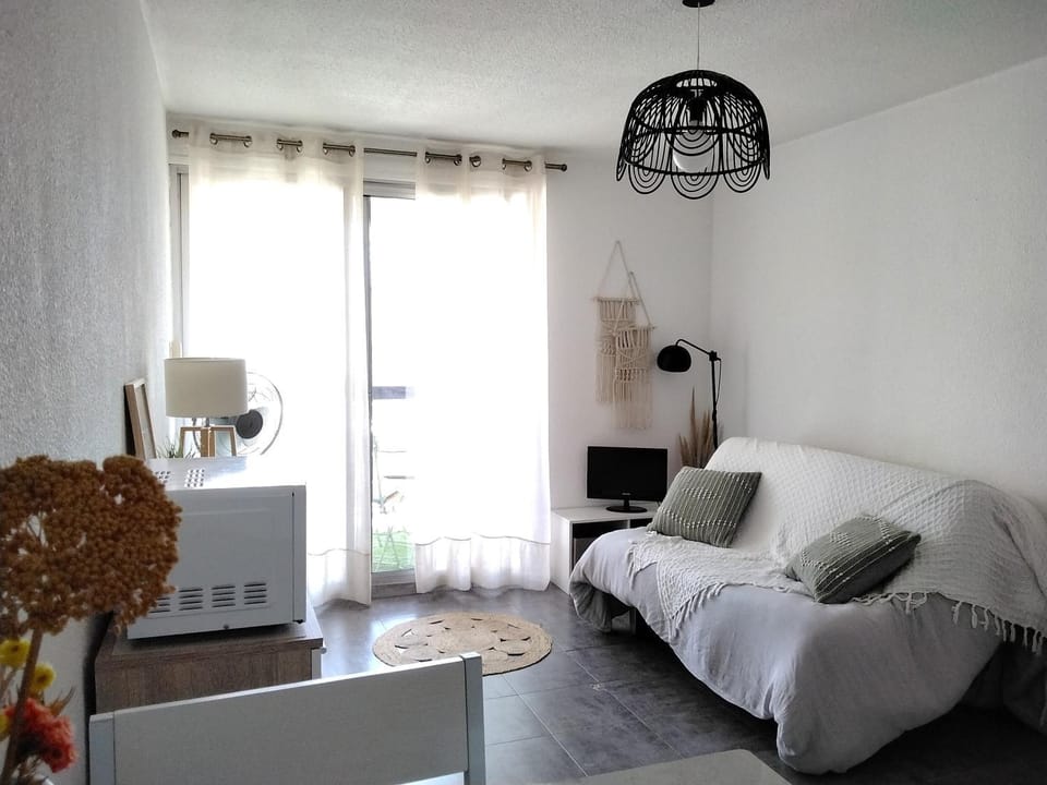 Studio avec Loggia idéal vacances Cap d'Agde Apartment in Agde