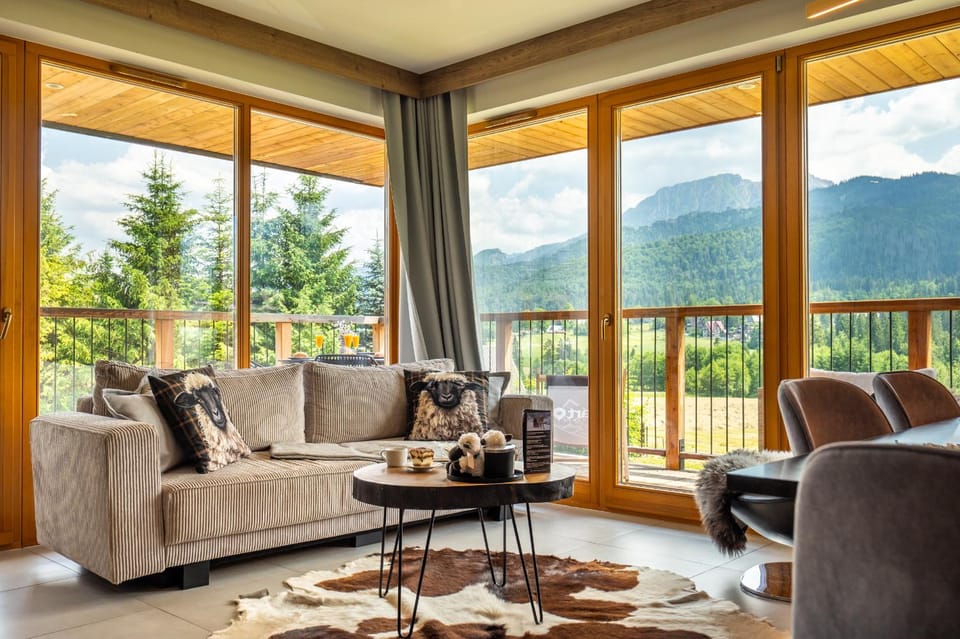 Living room, Seating area, Mountain view