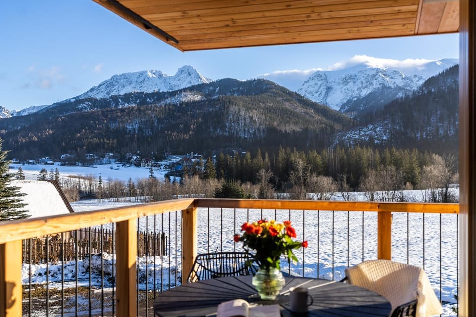 Balcony/Terrace, Mountain view