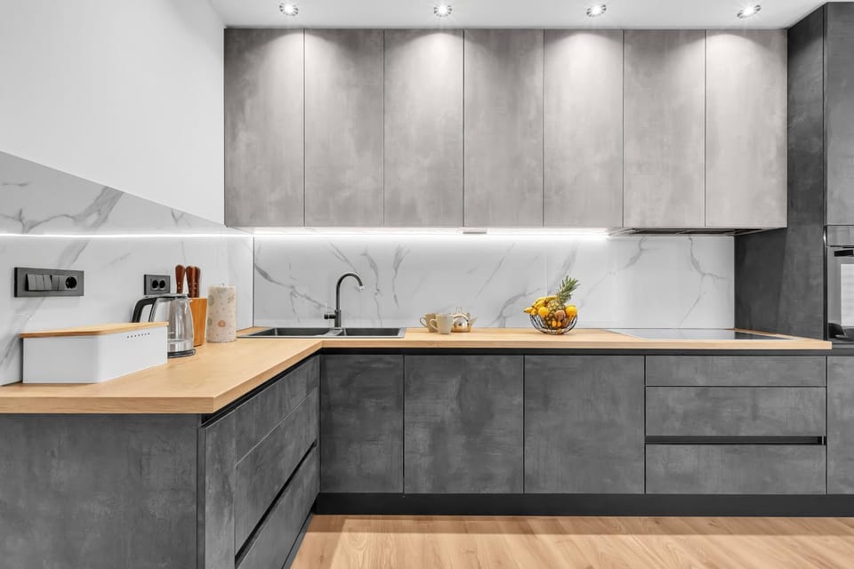 Kitchen or kitchenette