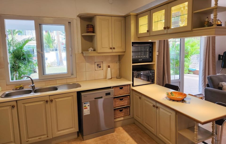 dishwasher, minibar, pet friendly