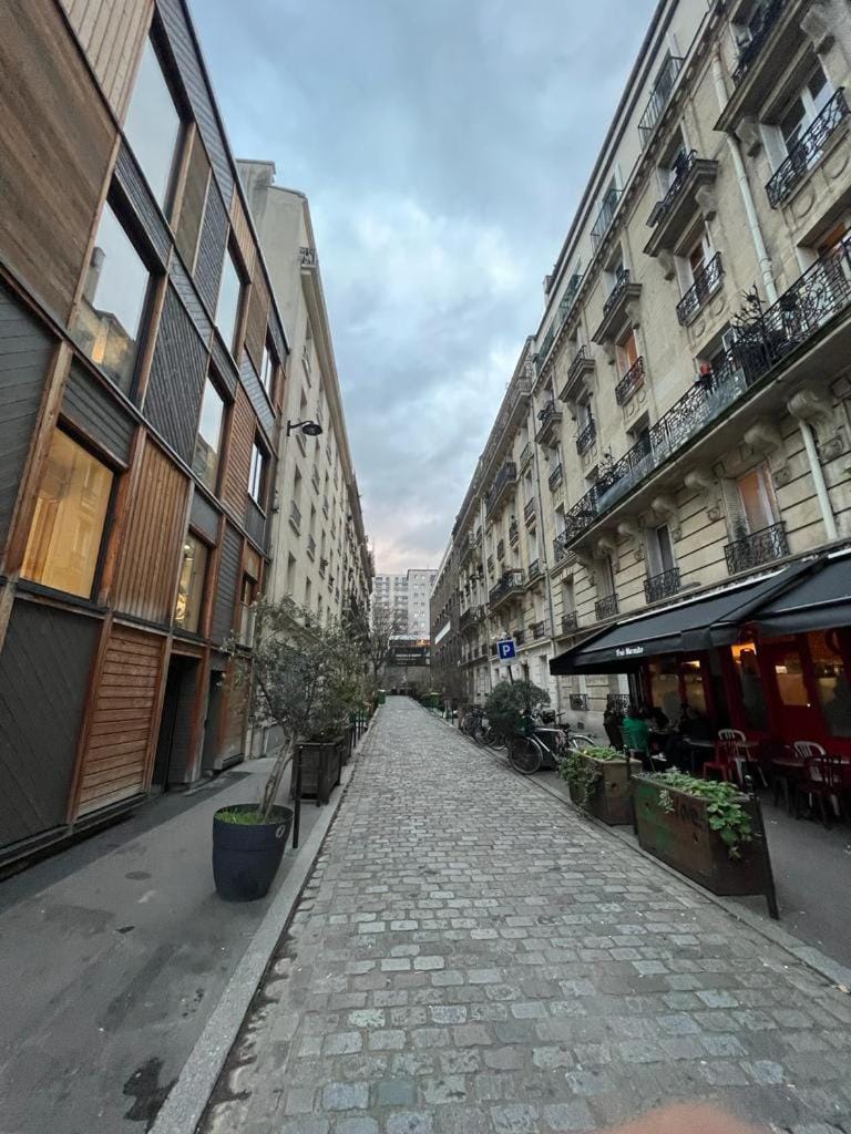 New Entiry apartment-Private rooms in Paris Apartment in Paris