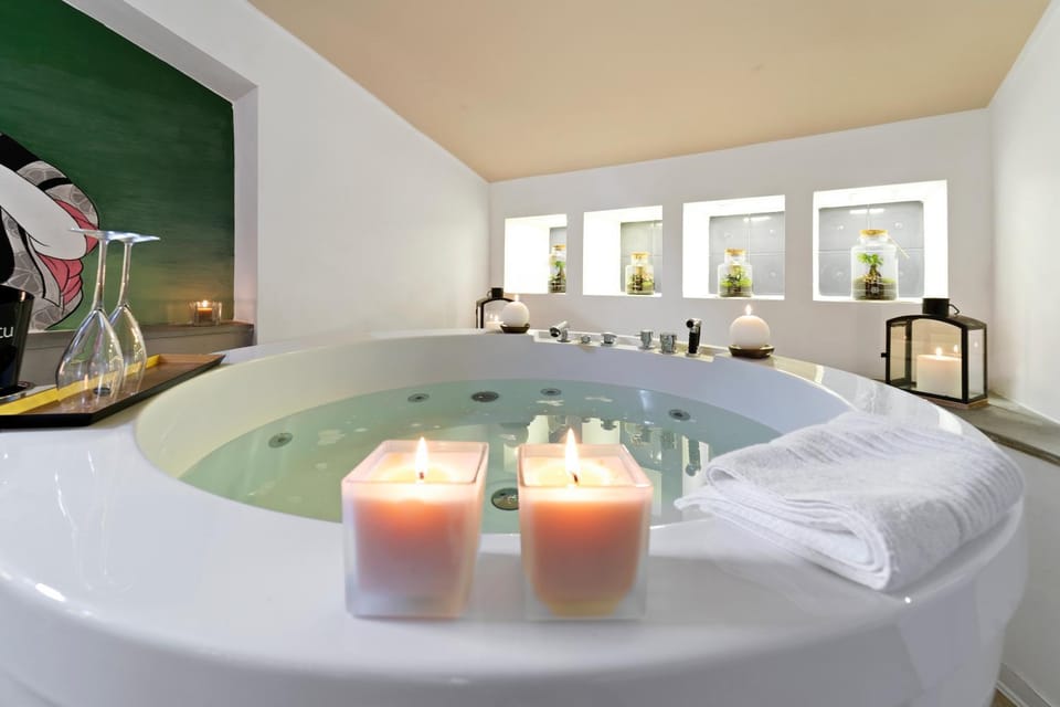 Natural landscape, Hot Tub, towels