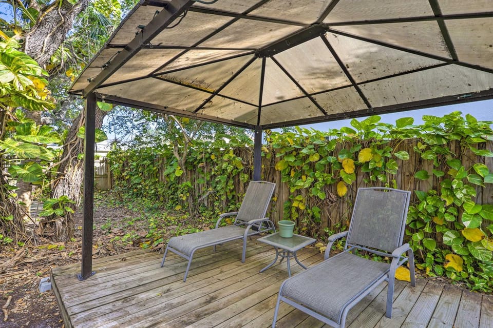 Cape Canaveral Cottage w/ Hot Tub: Walk to Beach House in Cape Canaveral