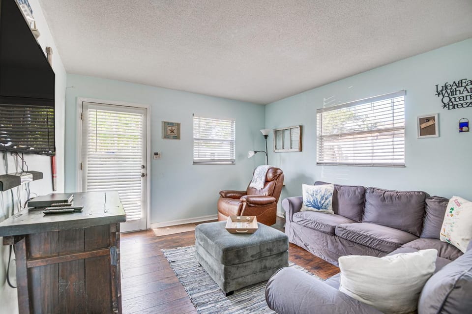 Cape Canaveral Cottage w/ Hot Tub: Walk to Beach House in Cape Canaveral