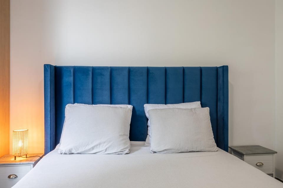 Le Printemps, centre Juan Les Pins , 100m des plages, 70m de la gare de Juan Les Pins Apartment in Antibes
