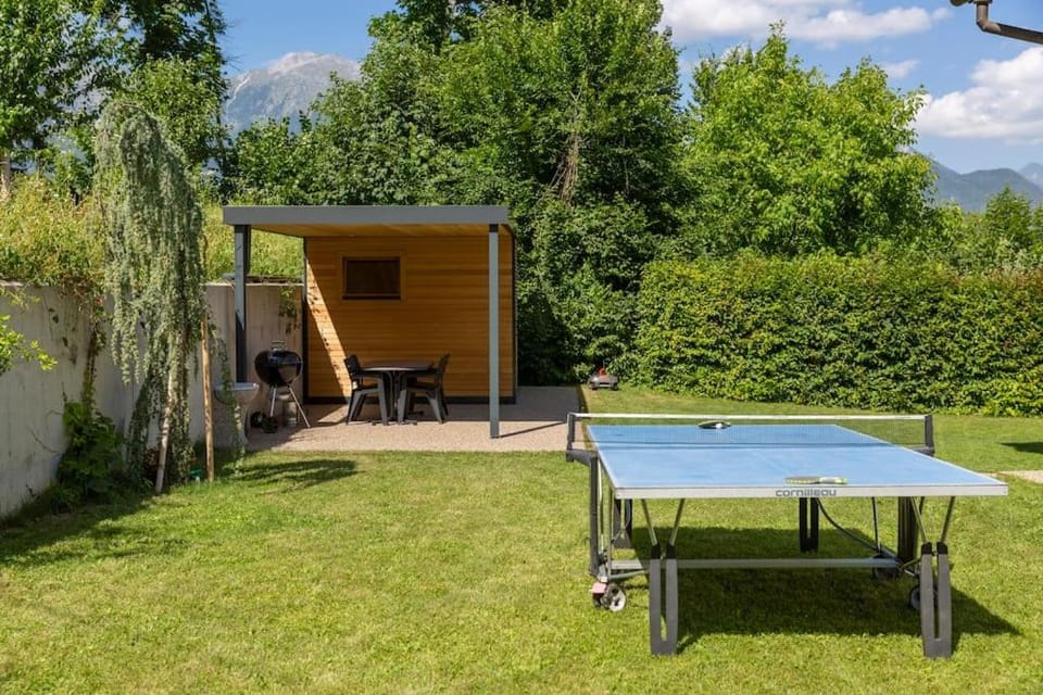 Private green getaway House in Bled